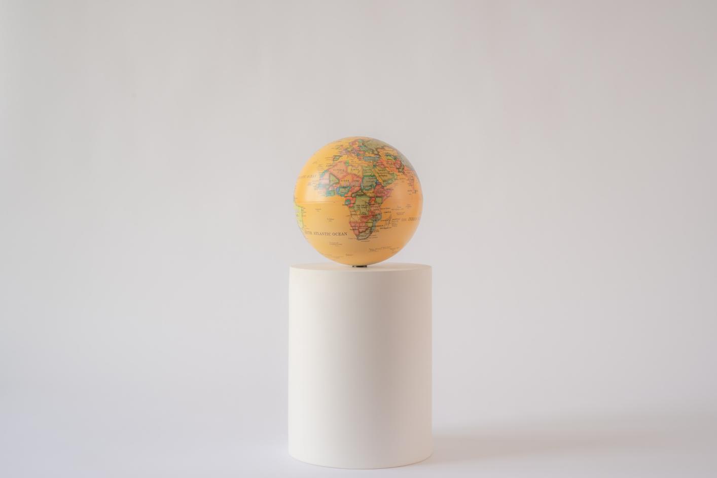 Globe